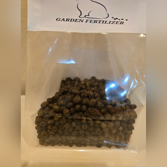 MARSHY's MANURE NATURAL GARDENING FERTILIZER - Picture 5 of 16